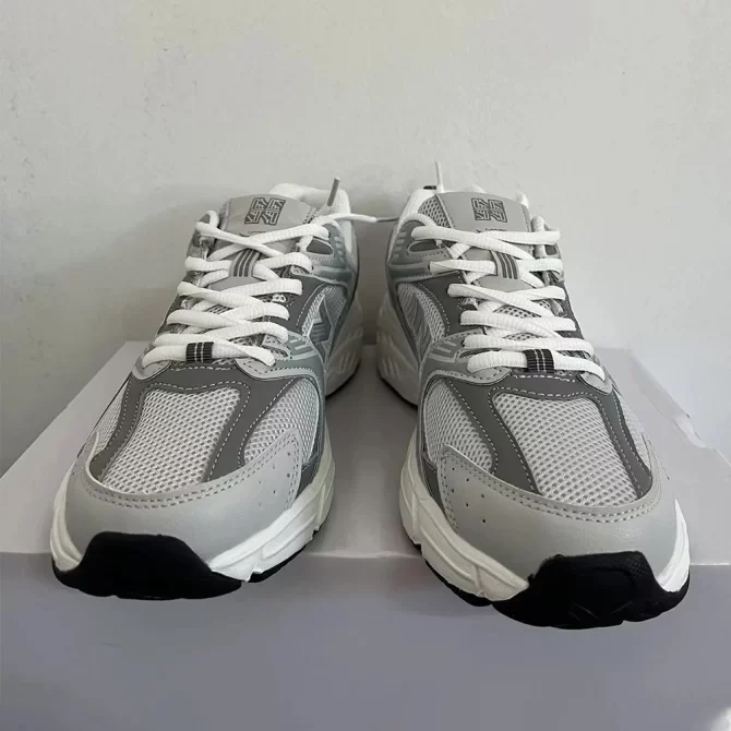 Original Sneakers Women Outdoor Sports Lightweight Mesh Breathable Luxury Tennis Shoes Designer Lace-up Running Shoes Men - Image 4